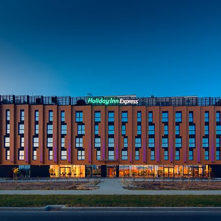 Holiday Inn Express - Rzeszow Airport By Ihg Jasionka Exterior photo