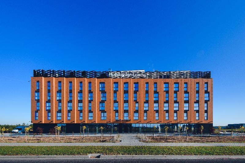 Holiday Inn Express - Rzeszow Airport By Ihg Jasionka Exterior photo